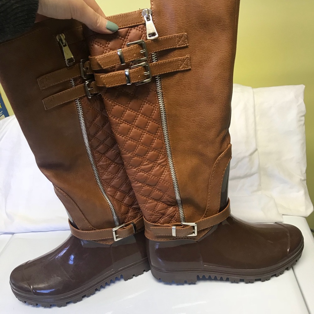 Fall boots - Picture 2 of 2
